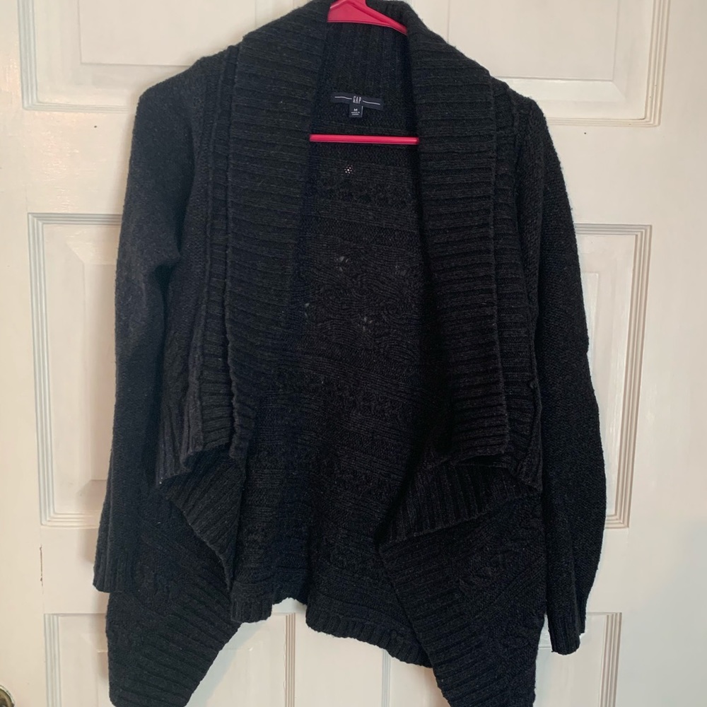 Black knitted Gap women’s M cardigan 3/4 sleeve